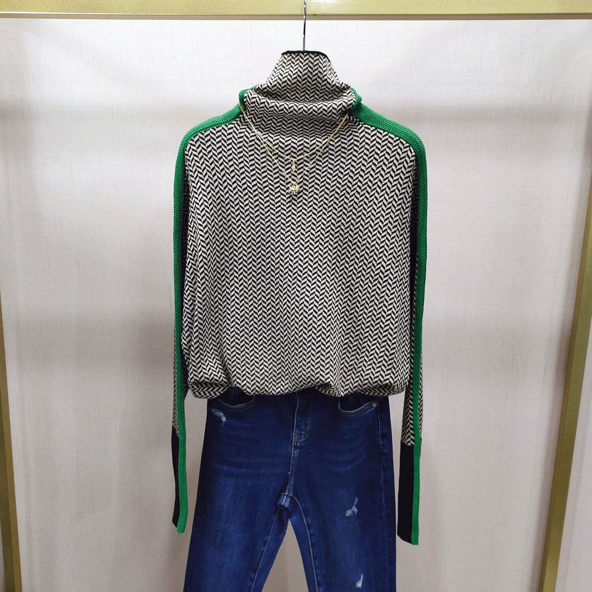 Clara | Retro Chevron Knit Mock Neck Sweater