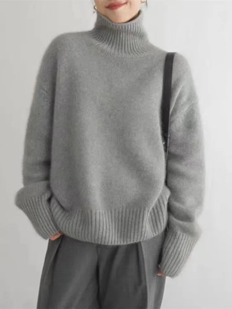 Sophie | Luxe Cashmere Turtleneck Sweater