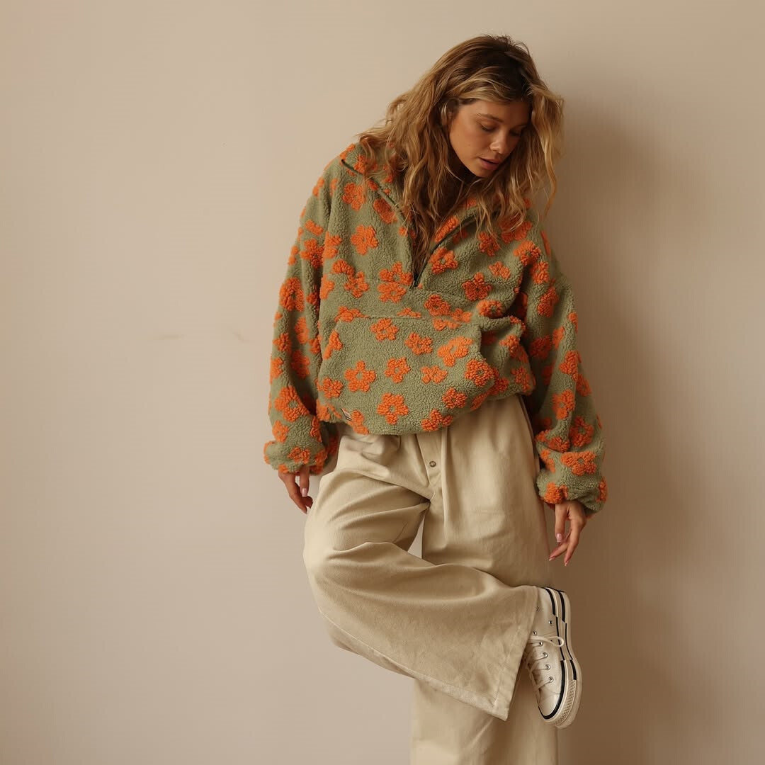 Lola | Cozy Daisy Print Sherpa Pullover